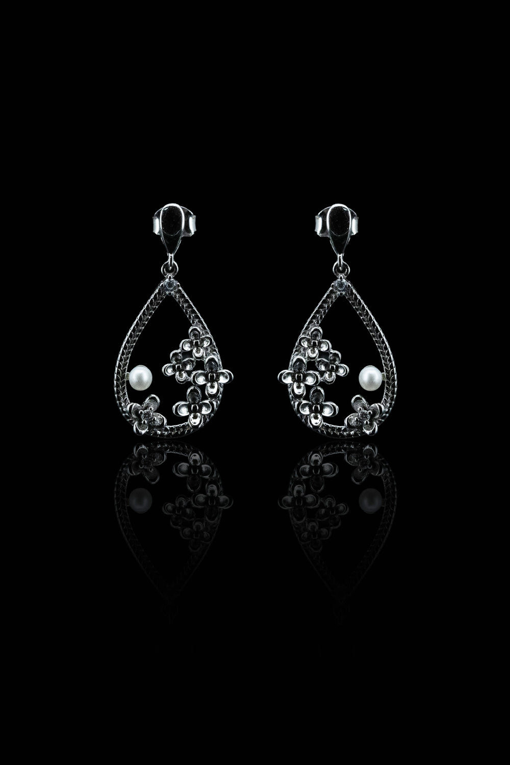 LVE025 FLOWER GARDEN DROP EARRINGS