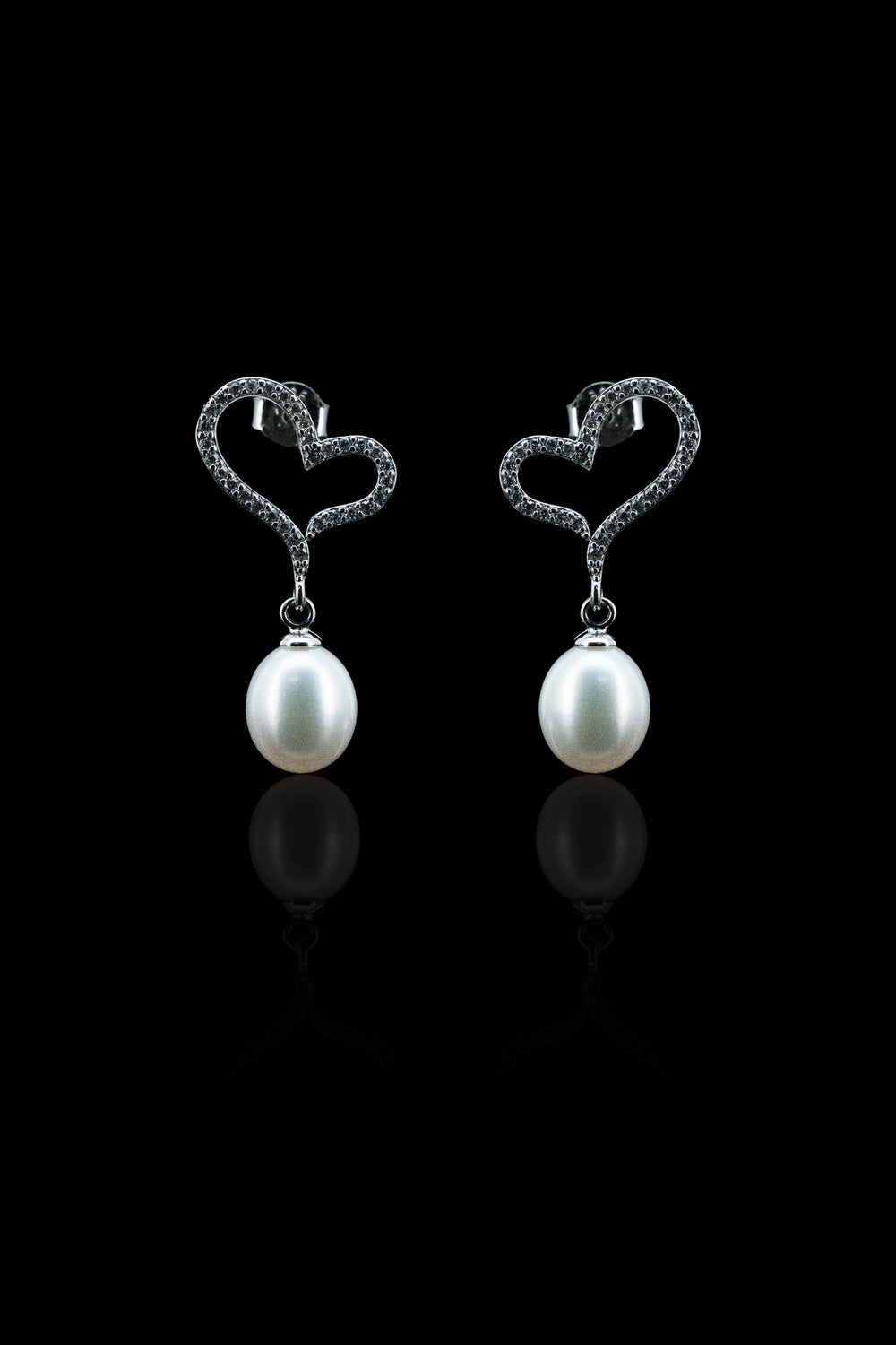 LVE042 ELEVATED HEART PEARL DROP EARRINGS