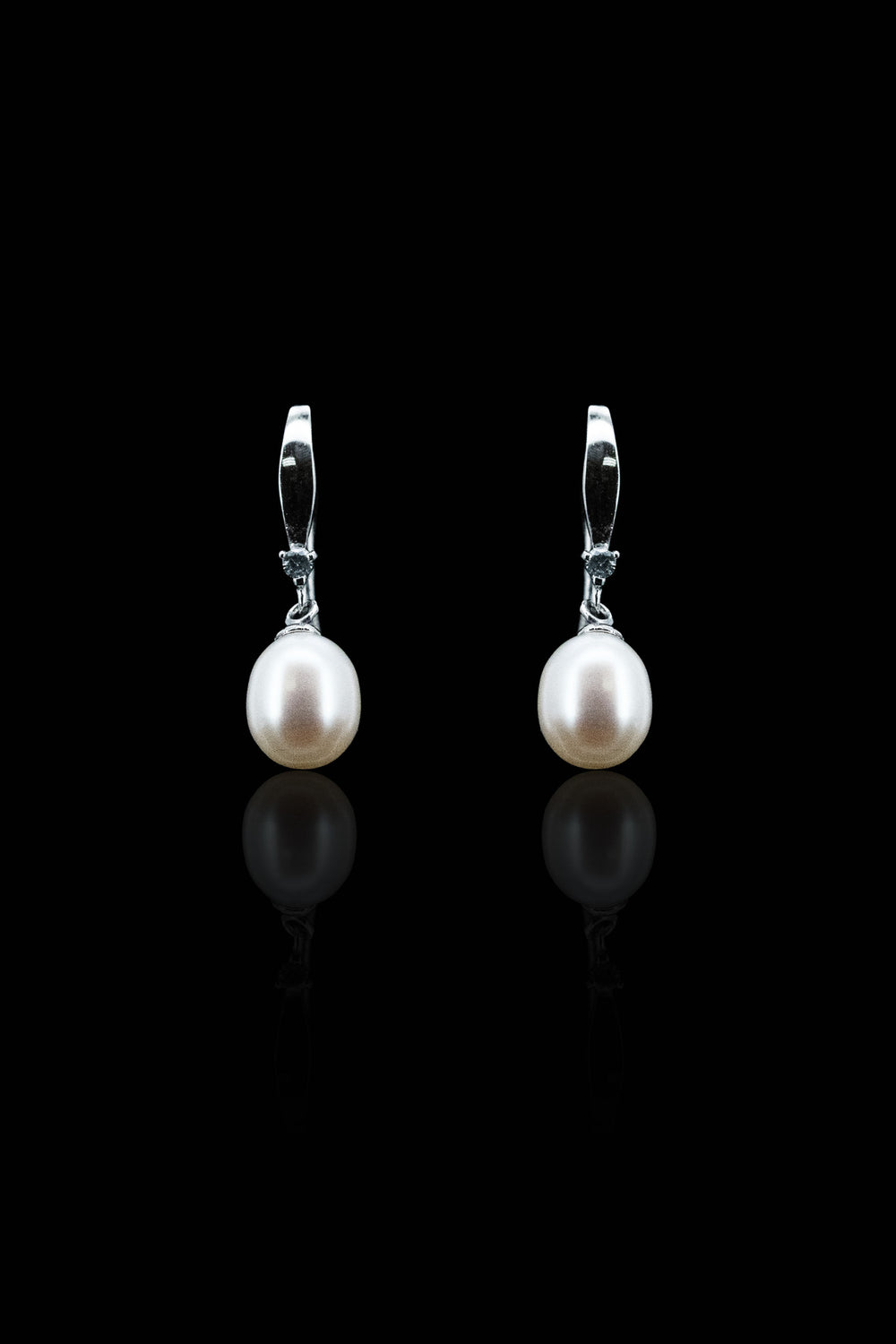LVE045 FRESHWATER CULTURED PEARL EARRINGS