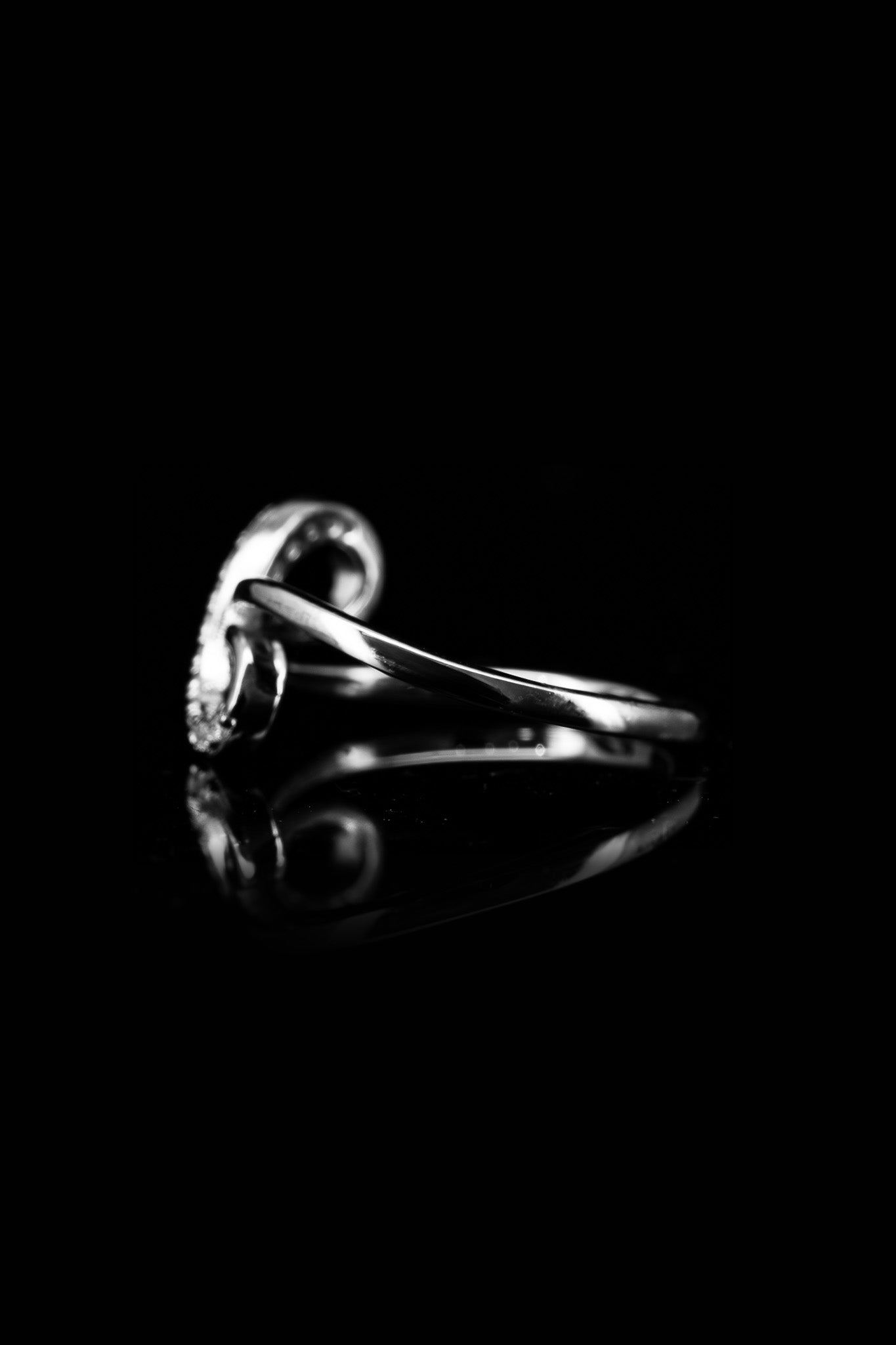 
                  
                    LVR046 INFINITY LOVE RING
                  
                