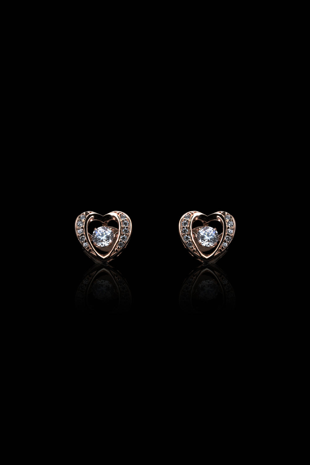 LVE009 DANCING HEART EARRINGS