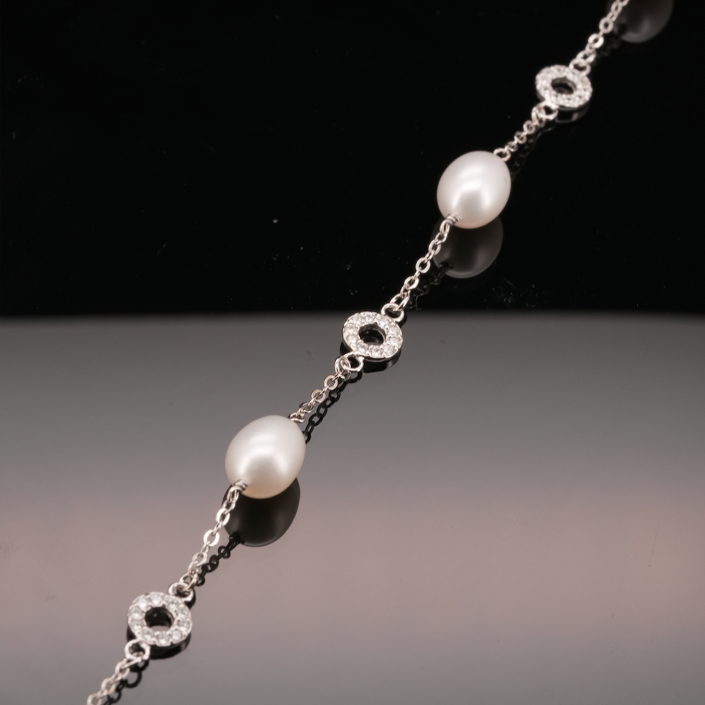 
                  
                    LVB008 ETERNITY PEARL BRACELET
                  
                