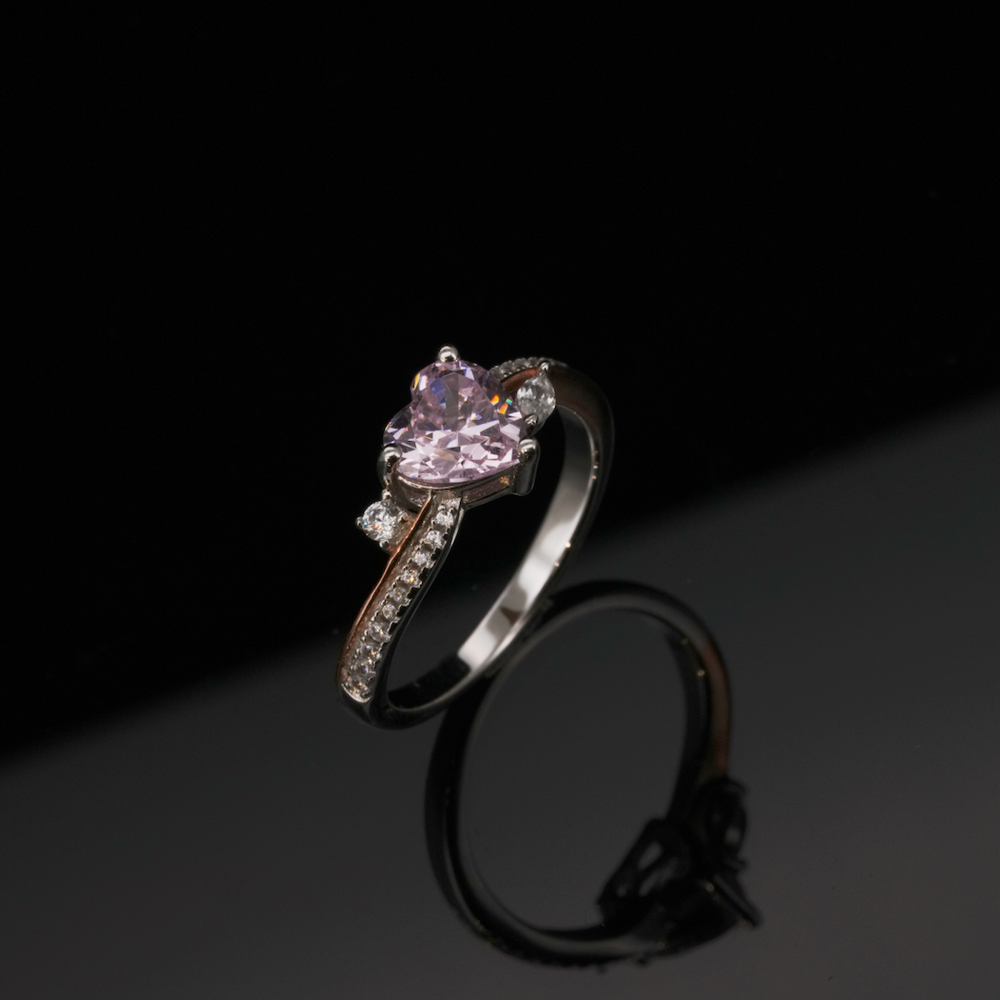 
                  
                    LVR012 MARQUISE ELEVATED HEART RING
                  
                