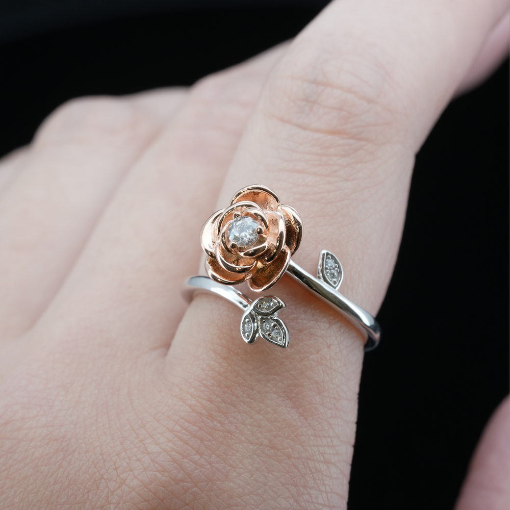 
                  
                    LVR032 ROLLING ROSE RING
                  
                