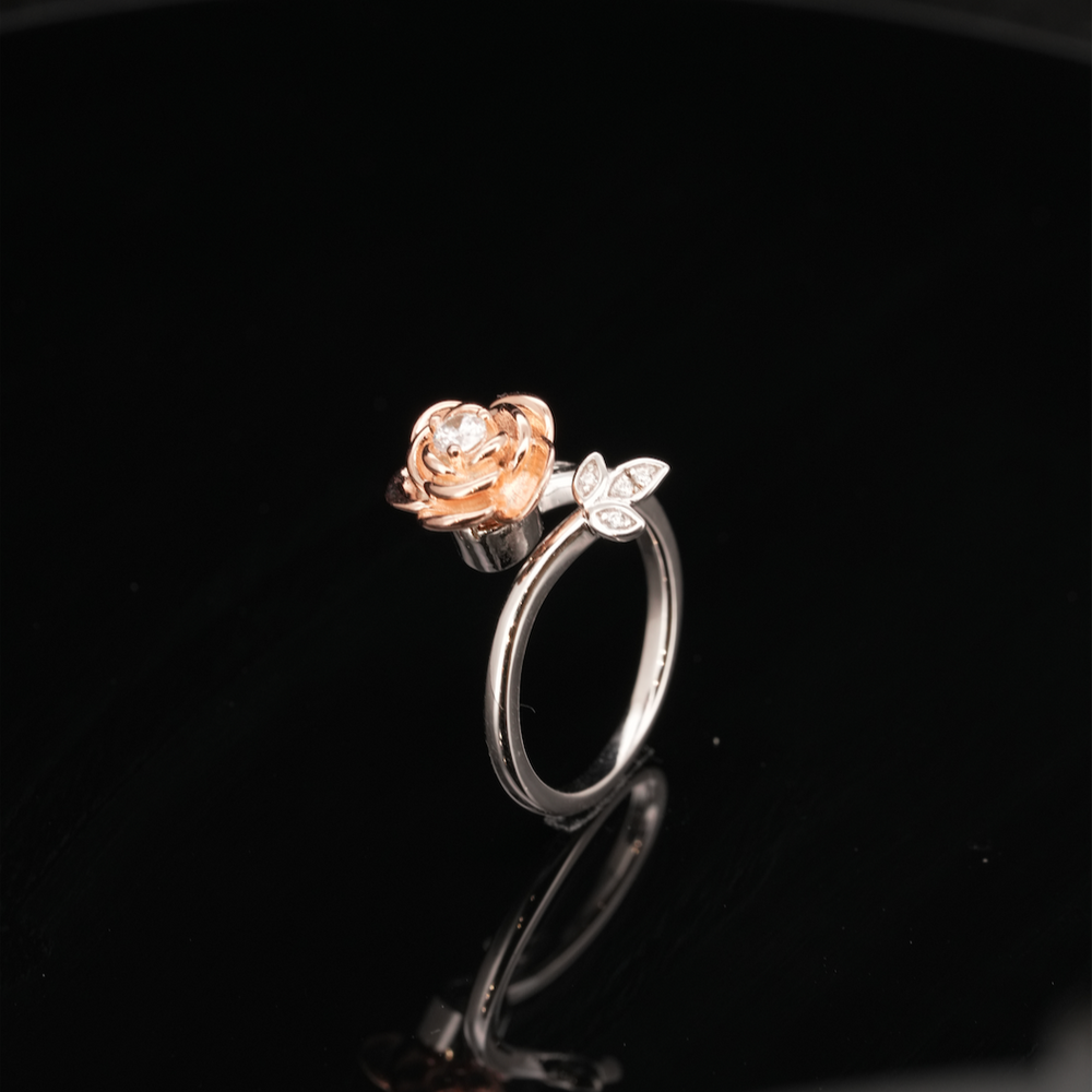 
                  
                    LVR032 ROLLING ROSE RING
                  
                