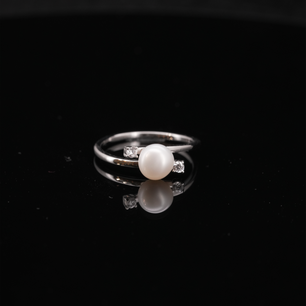 
                  
                    LVR003 FRESHWATER CULTURED PEARL RING
                  
                