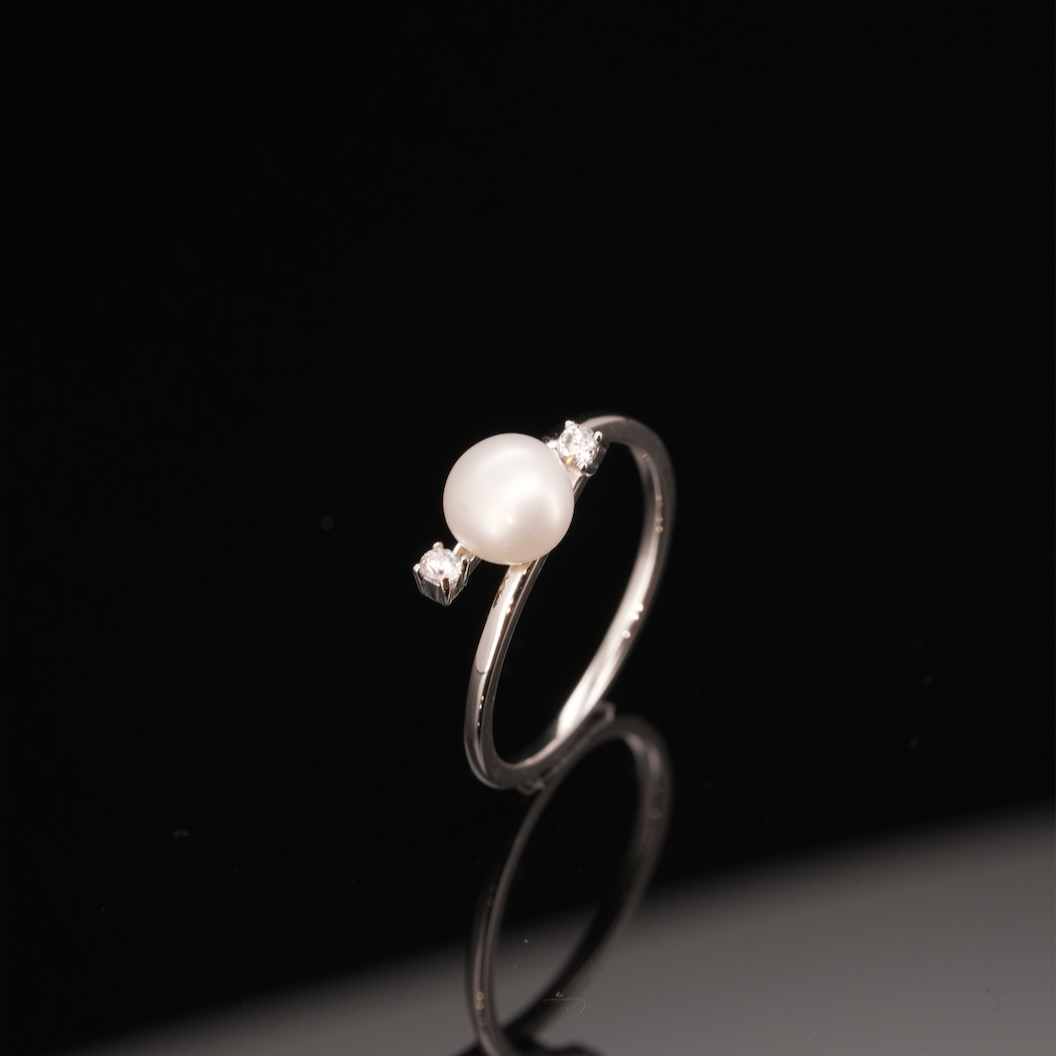 
                  
                    LVR003 FRESHWATER CULTURED PEARL RING
                  
                