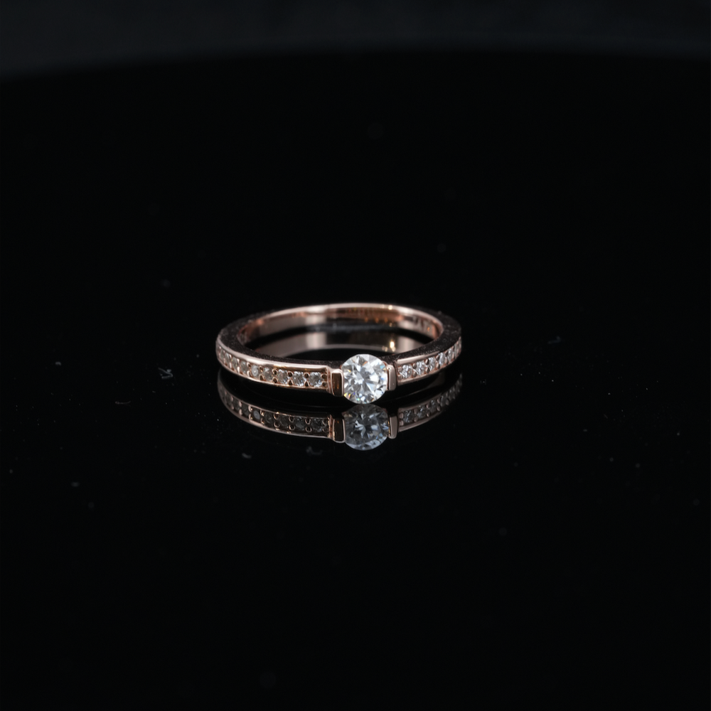 
                  
                    LVR004 BAGUE SOLITAIRE SCINTILLANTE
                  
                