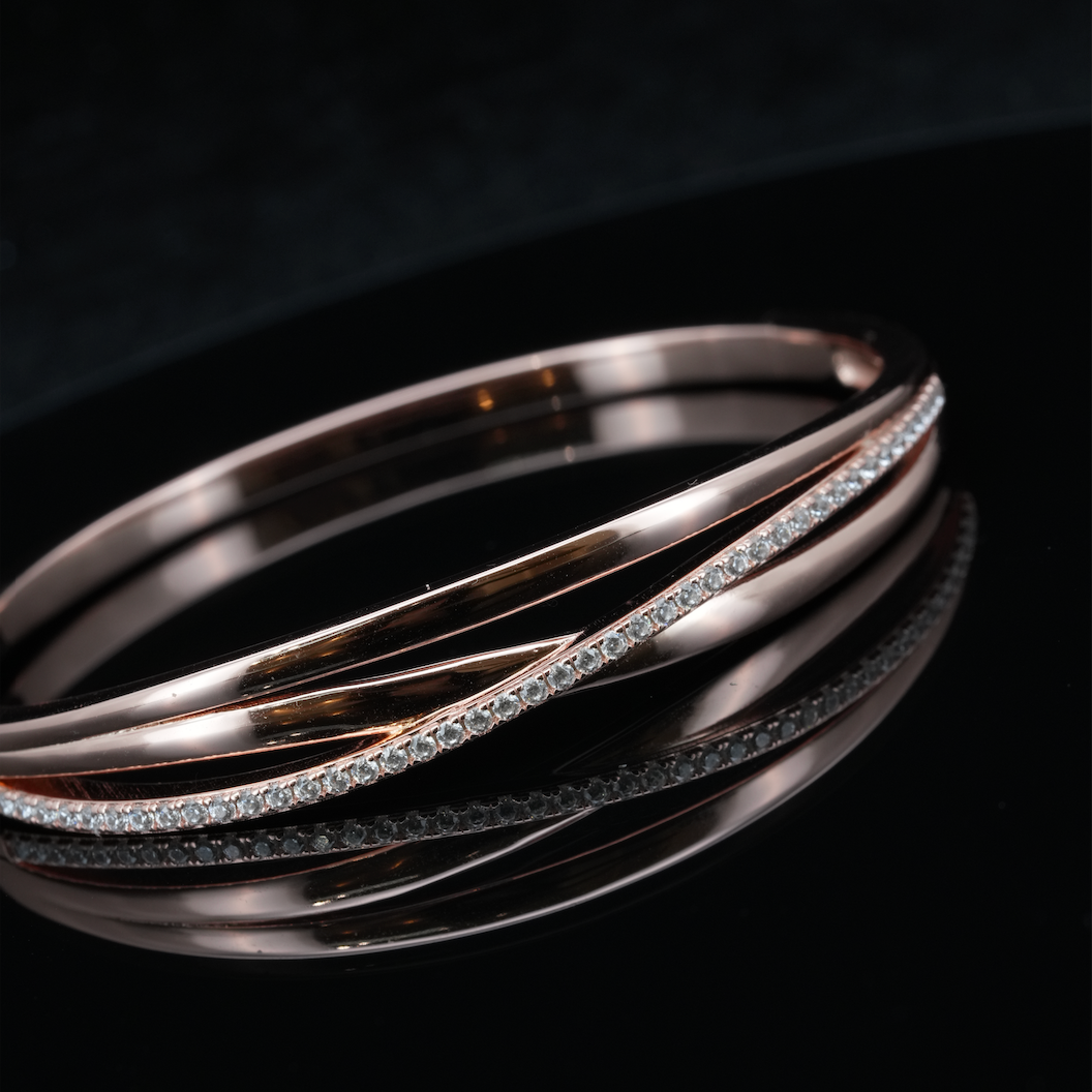 
                  
                    LVB019 TRIPLE WAVE BANGLE
                  
                