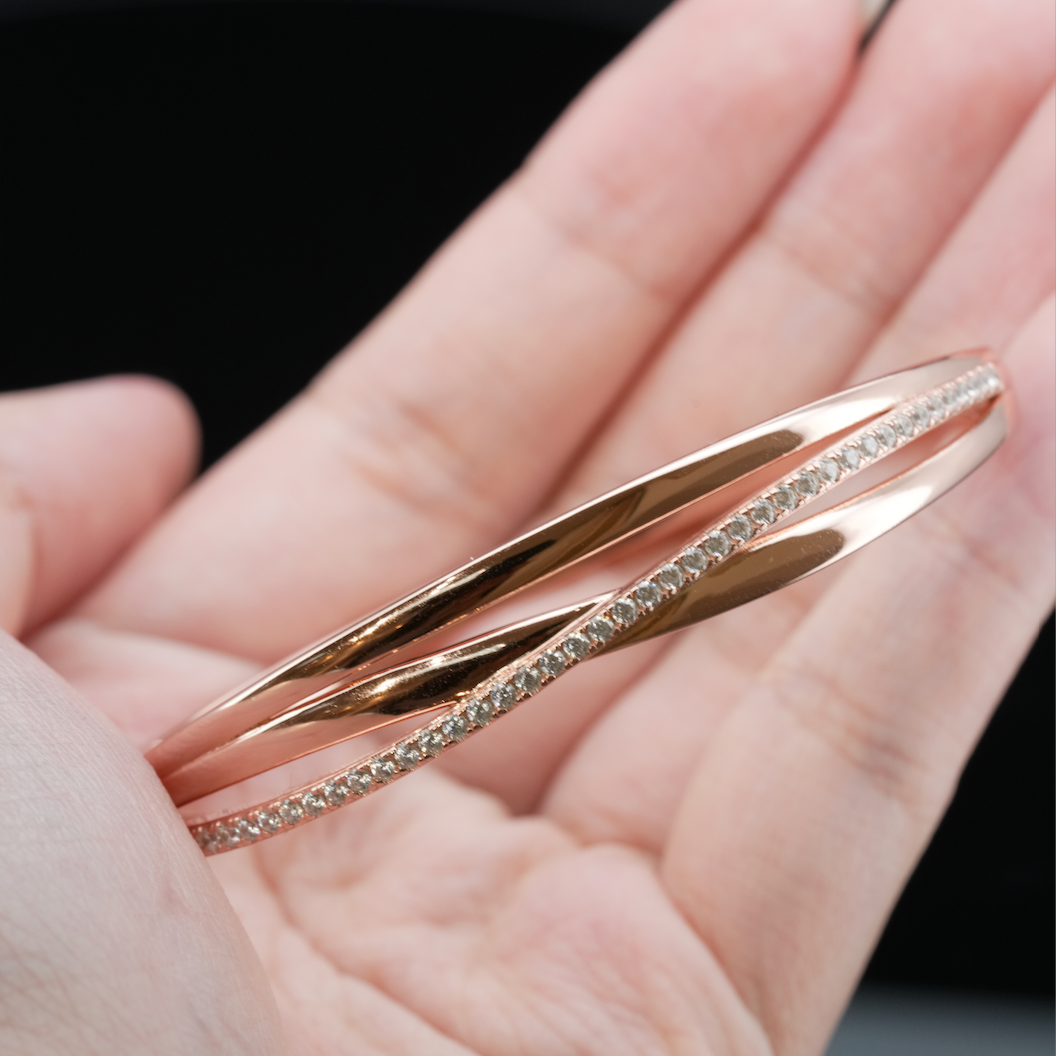 
                  
                    LVB019 TRIPLE WAVE BANGLE
                  
                