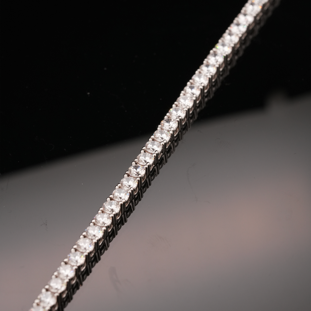 
                  
                    LVB016 SPARKLE TENNIS BRACELET
                  
                