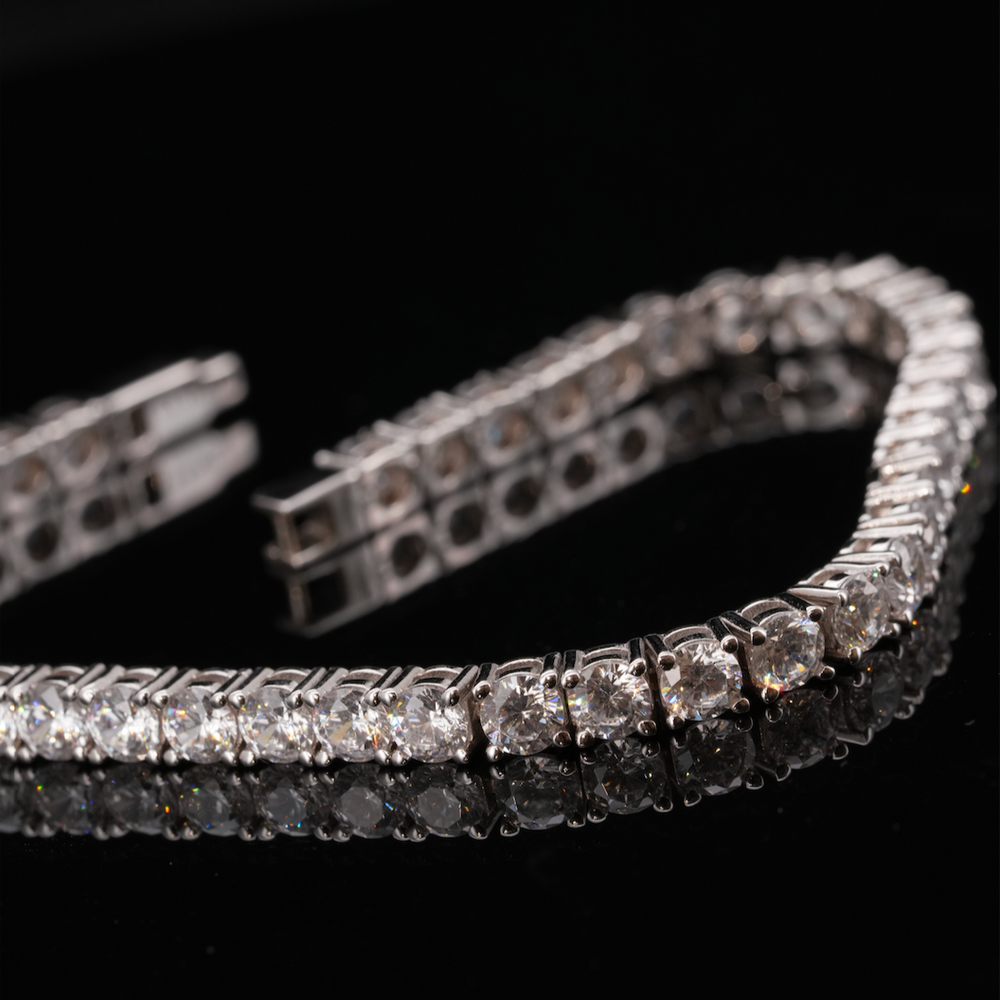 
                  
                    LVB016 SPARKLE TENNIS BRACELET
                  
                