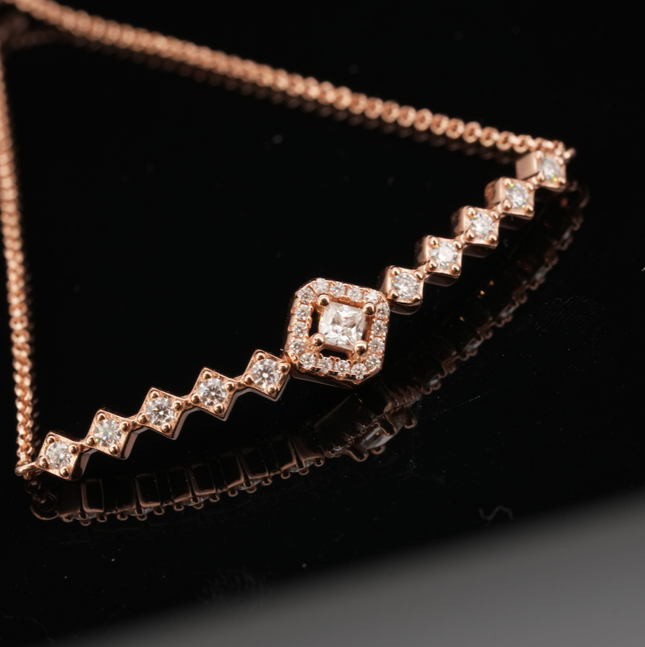 
                  
                    LVB012 RHOMBUS CHAIN BRACELET
                  
                