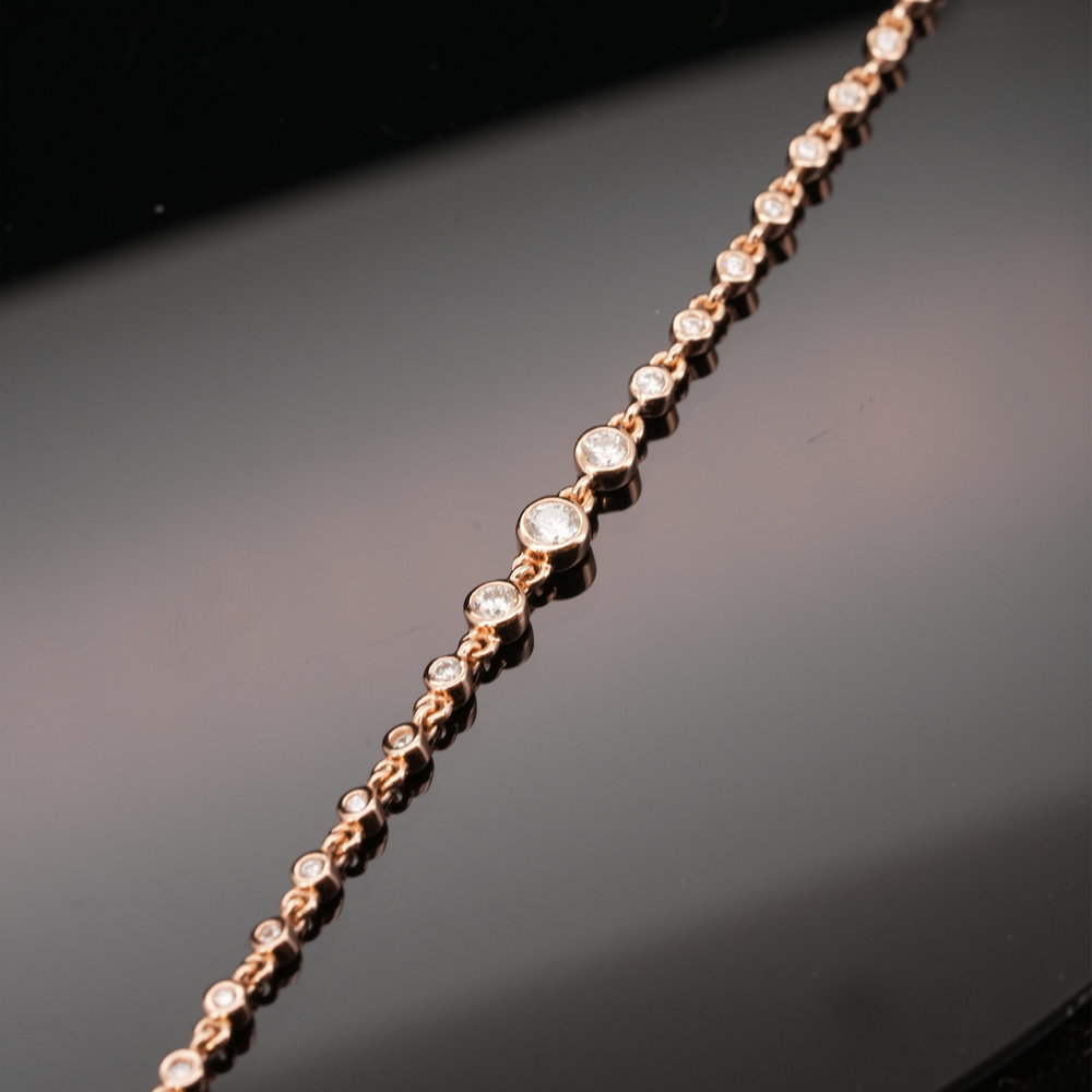 
                  
                    LVB009 SPARKLE CHAIN BRACELET
                  
                