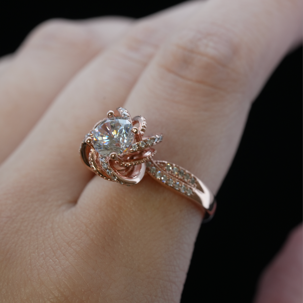 
                  
                    LVR059 SPARKLING ROSE RING
                  
                