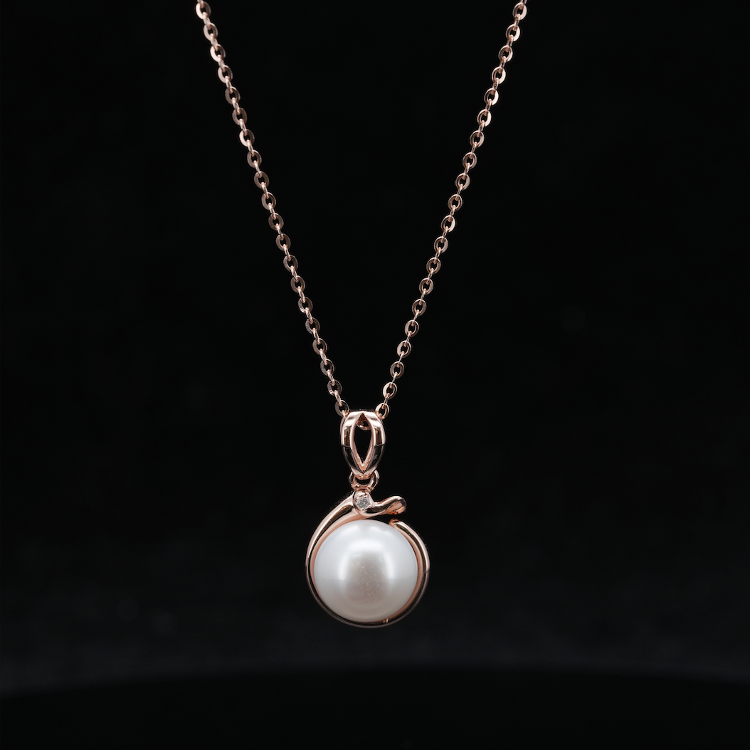 
                  
                    LVN001 FRESHWATER CULTURED PEARL NATURAL DIAMOND NECKLACE
                  
                