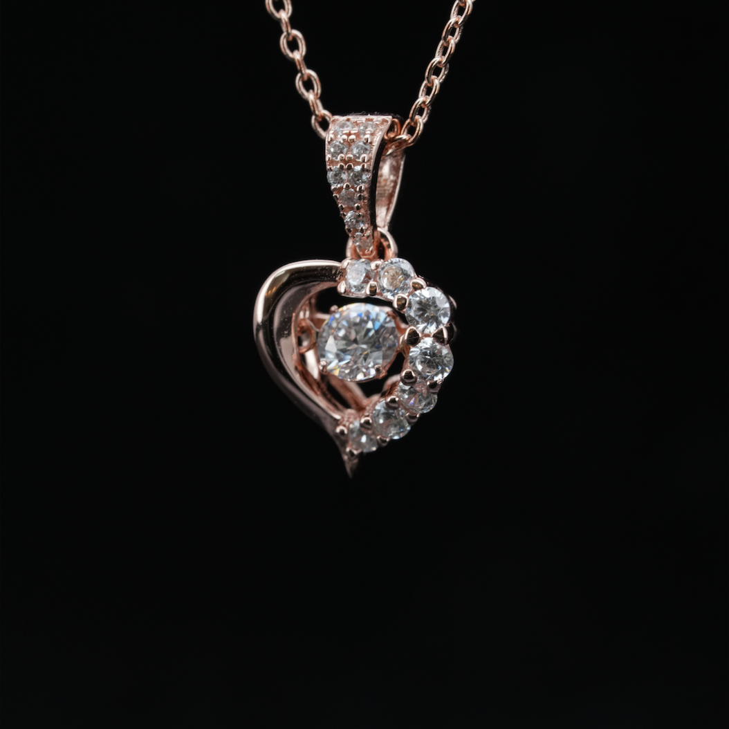 
                  
                    LVN008 SPARKLE HEART DANCING STONE NECKLACE
                  
                