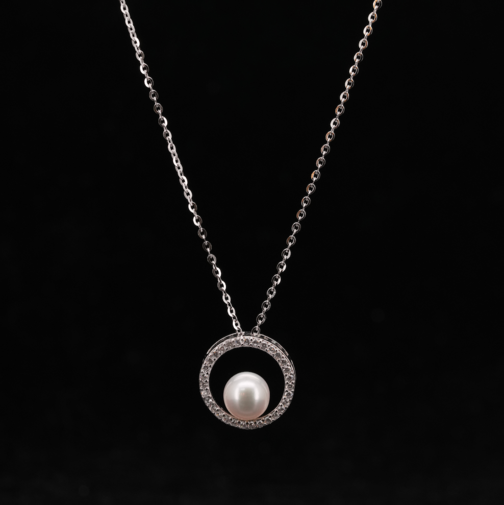 
                  
                    LVN033 FRESHWATER CULTURED PEARL NECKLACE
                  
                