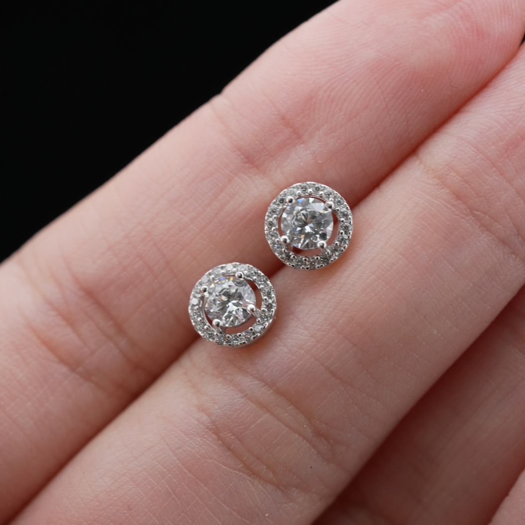 
                  
                    LVE051 HALO SPARKLE STUD EARRINGS
                  
                