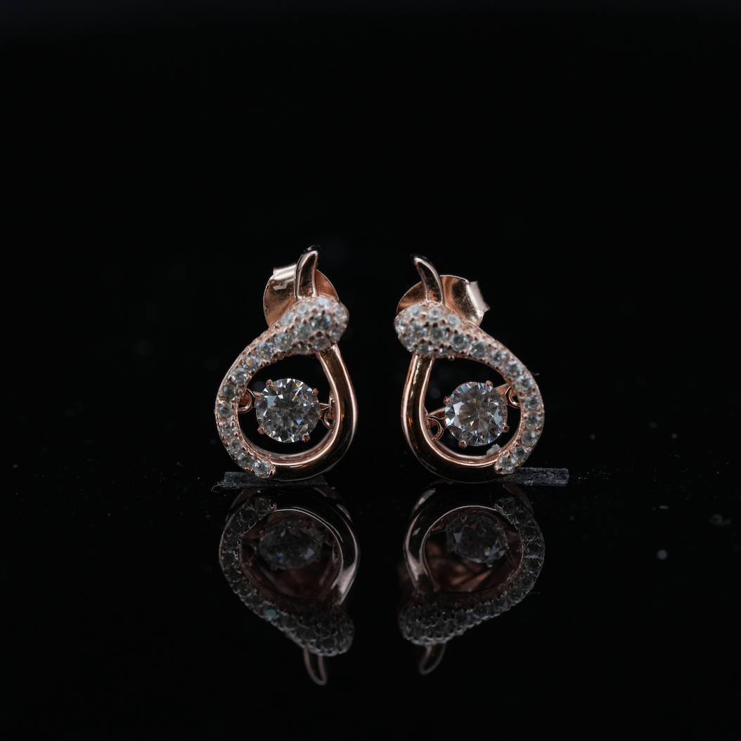 
                  
                    LVE028 SPARKLE CURVED DANCING STONE EARRINGS
                  
                