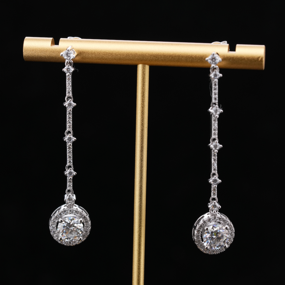 
                  
                    LVE036 BOUCLES D'OREILLES PENDANTES HALO SCINTILLANTES
                  
                