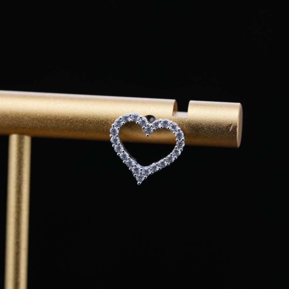 
                  
                    LVE037 SPARKLING HEART EARRINGS
                  
                