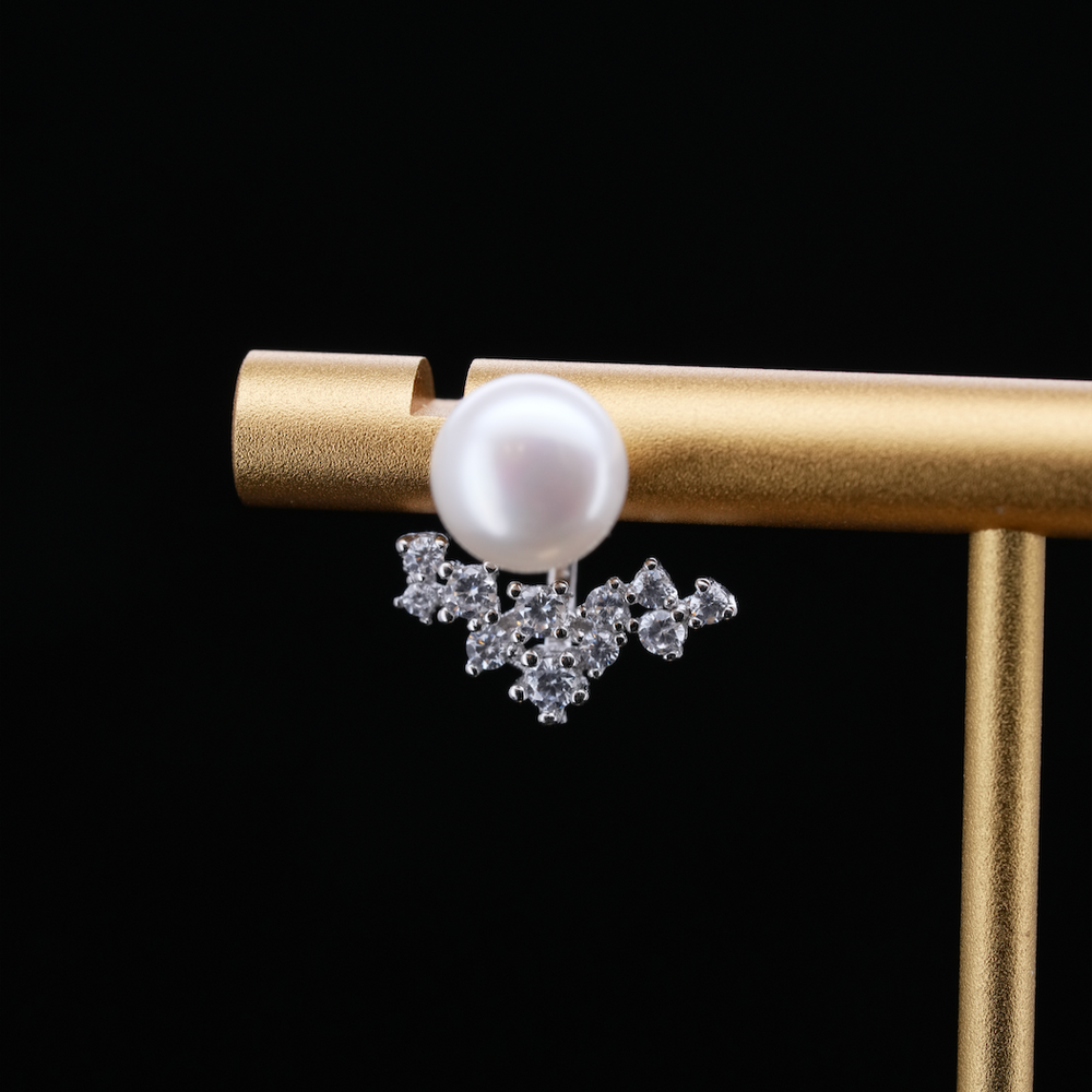 
                  
                    LVE039 TWO-WAY FLOWER PEARL EARRINGS
                  
                