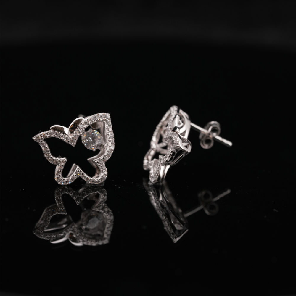 
                  
                    LVE054 SPARKLING BUTTERFLY DANCING STONE EARRINGS
                  
                