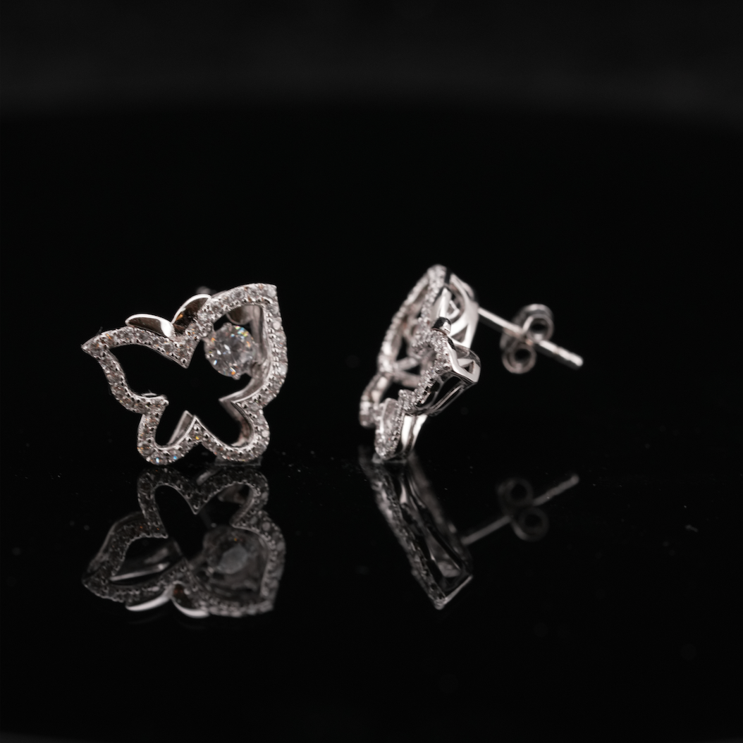 
                  
                    LVE054 SPARKLING BUTTERFLY DANCING STONE EARRINGS
                  
                