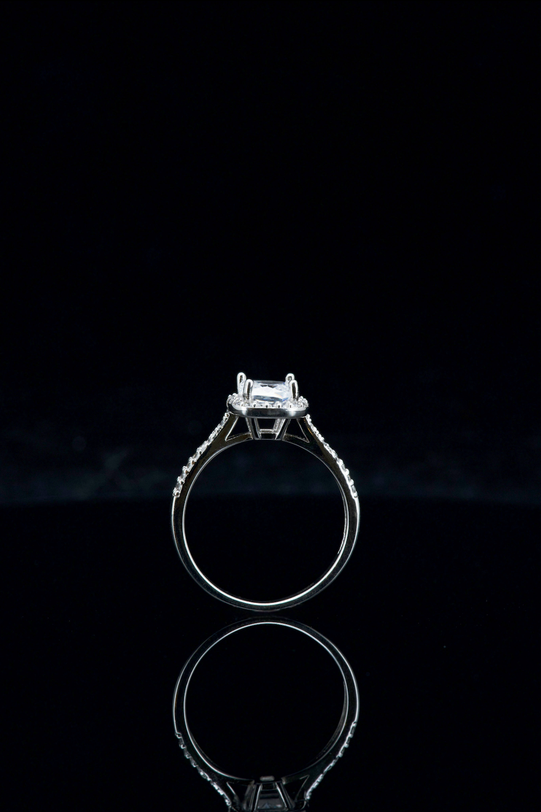 
                  
                    LVR002 SQUARE PAVÉ RING
                  
                