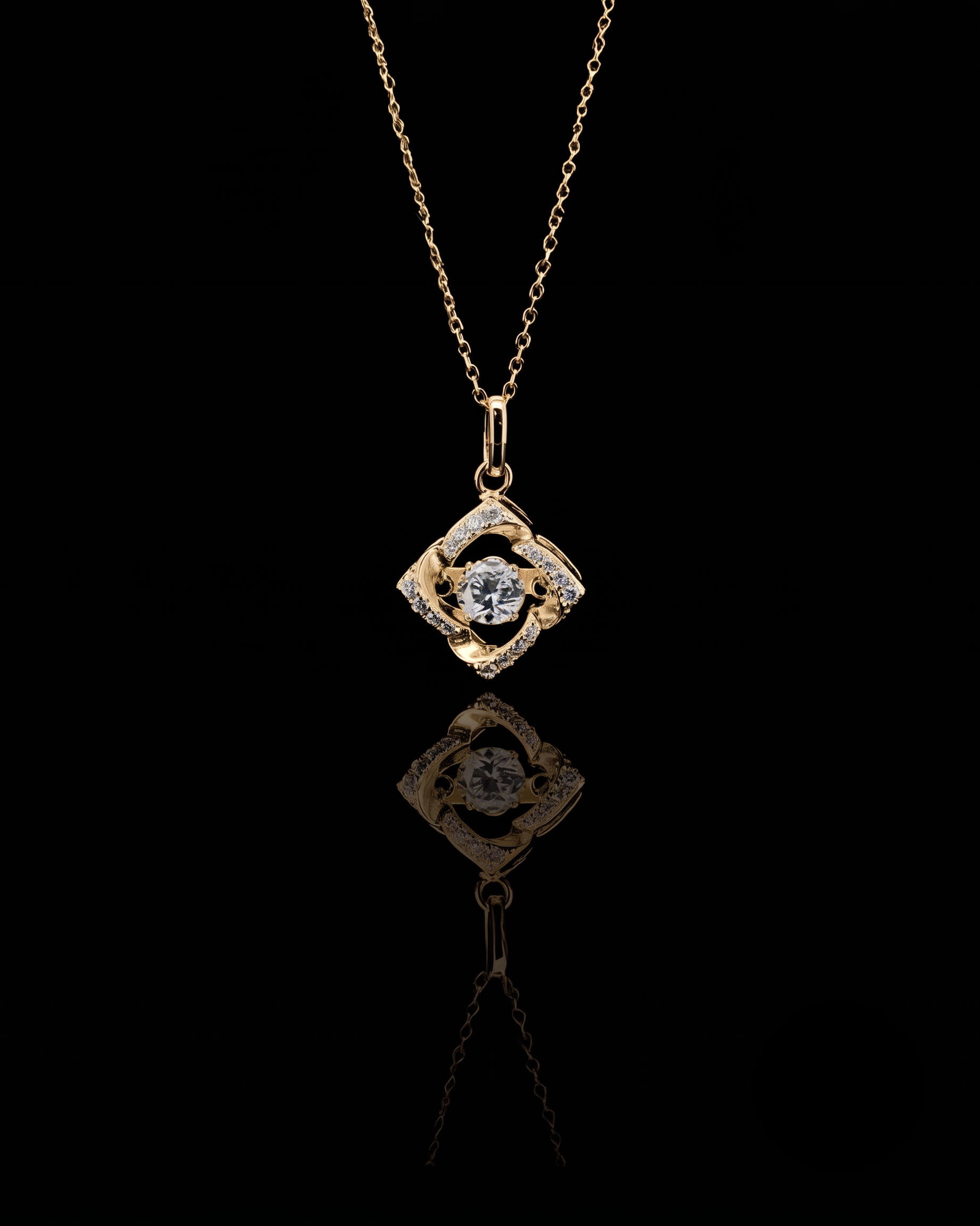 LVN076 CONTINUUM SQUARE HALO DANCING STONE NECKLACE