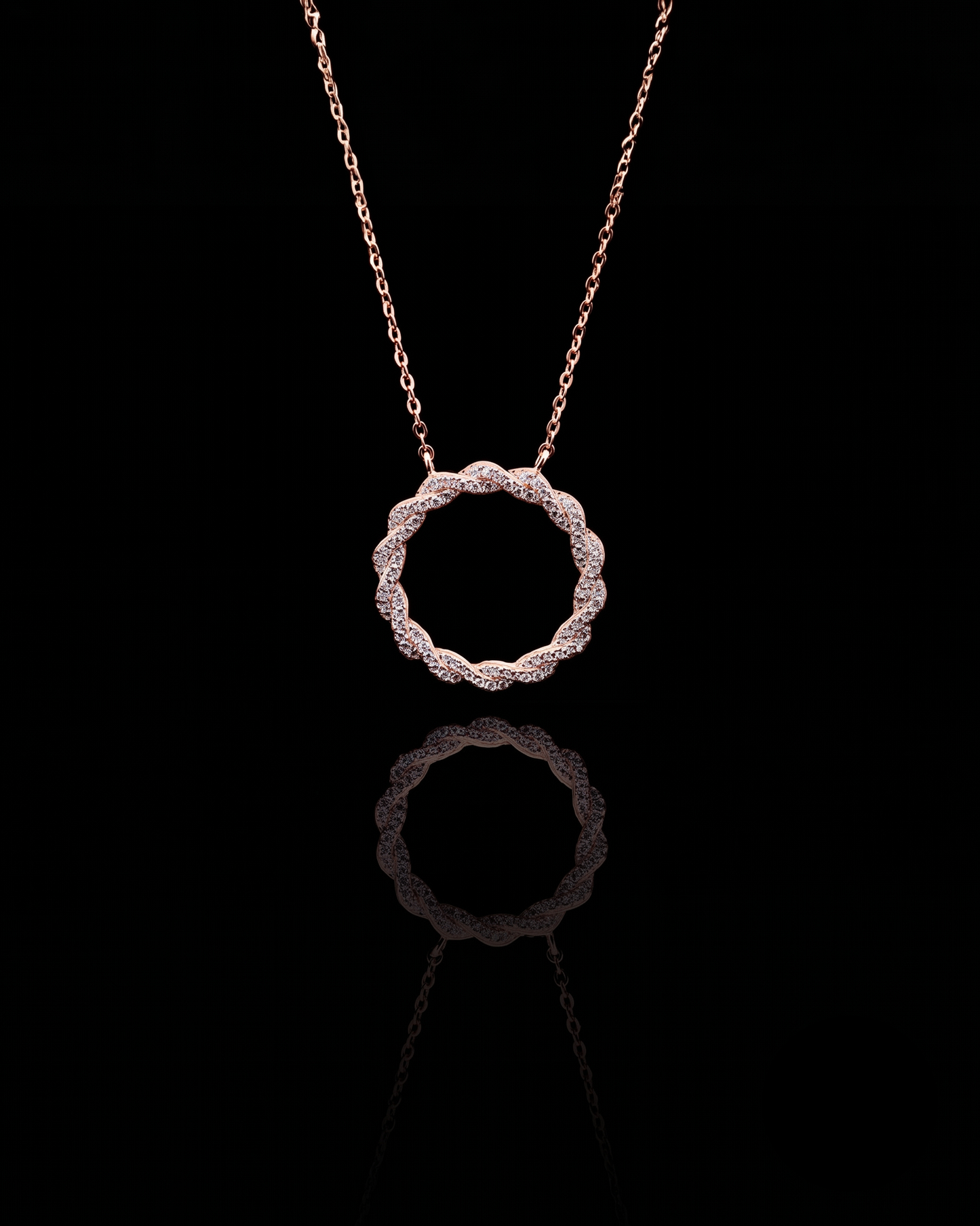 
                  
                    LVN074 ETERNAL TWIST CIRCLE NECKLACE
                  
                