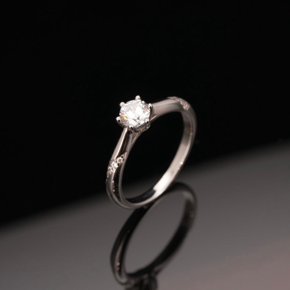 
                  
                    LVR024 SPARKLE SOLITAIRE RING
                  
                