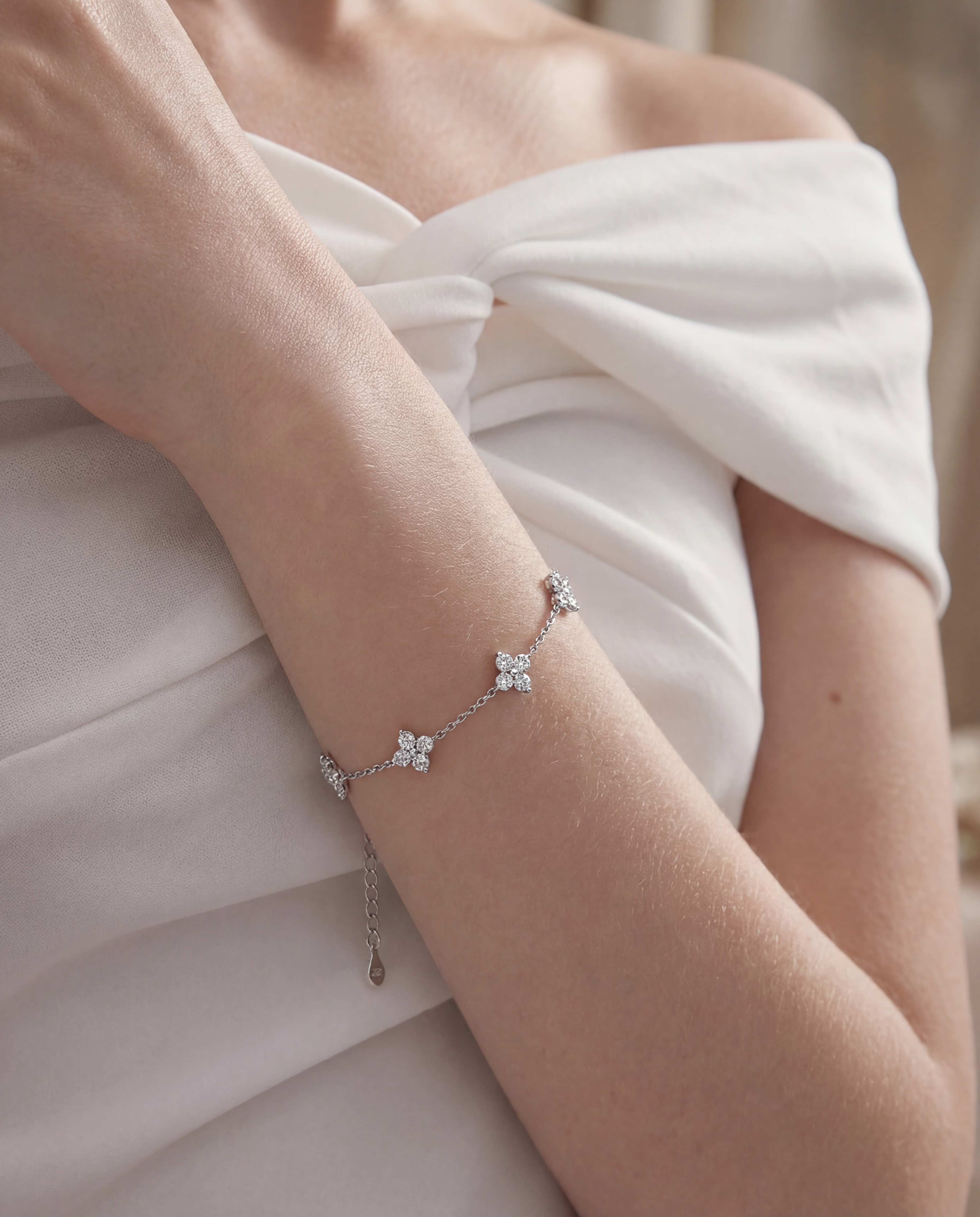 LVB026 LUCKY CLOVER BRACELET