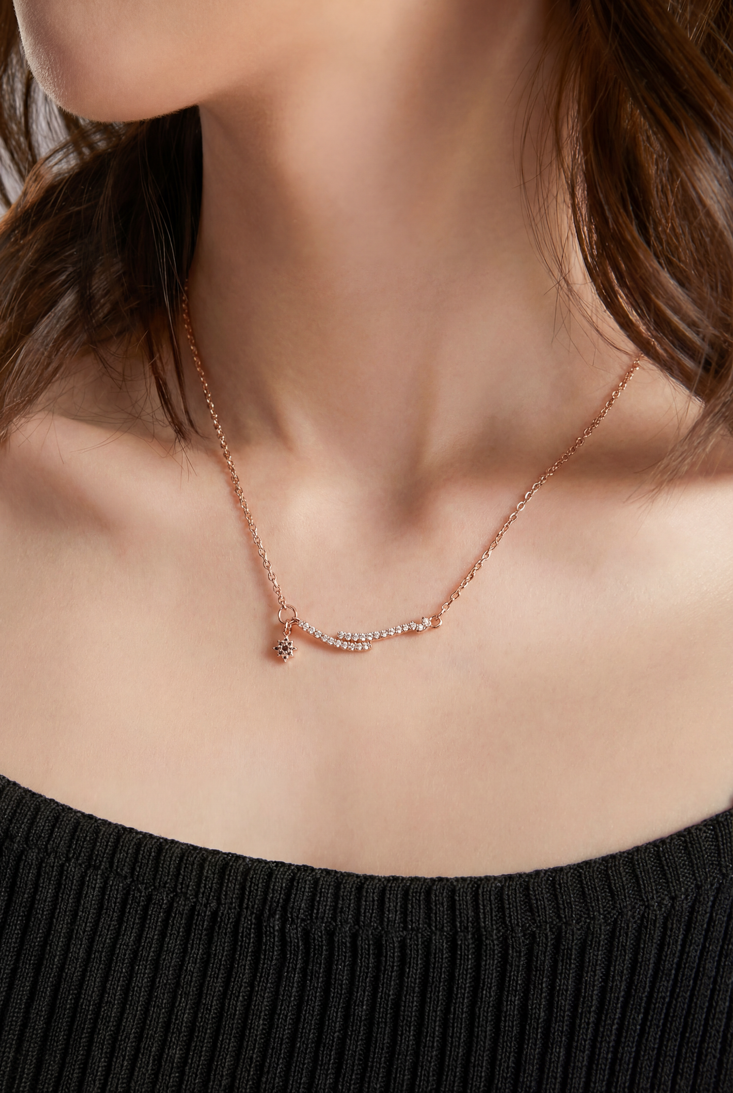 
                  
                    LVN059 METEOR NECKLACE
                  
                