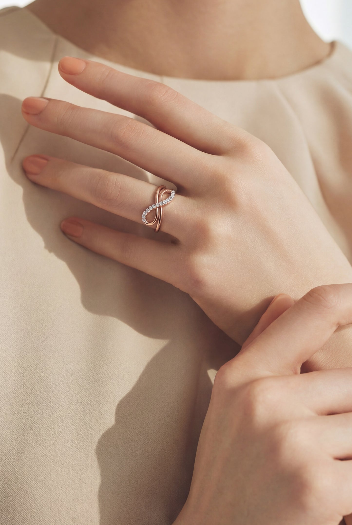 
                  
                    LVR046 INFINITY LOVE RING
                  
                