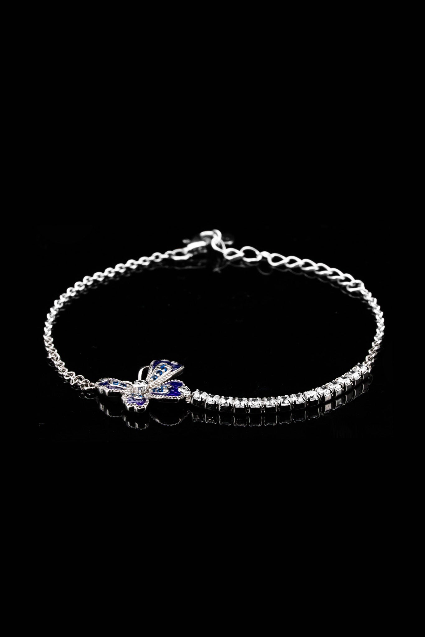 
                  
                    LVB015 BUTTERFLY HALF TENNIS BRACELET
                  
                