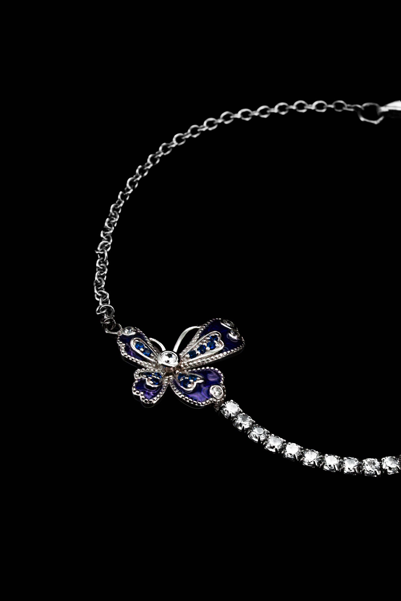 
                  
                    LVB015 BUTTERFLY HALF TENNIS BRACELET
                  
                