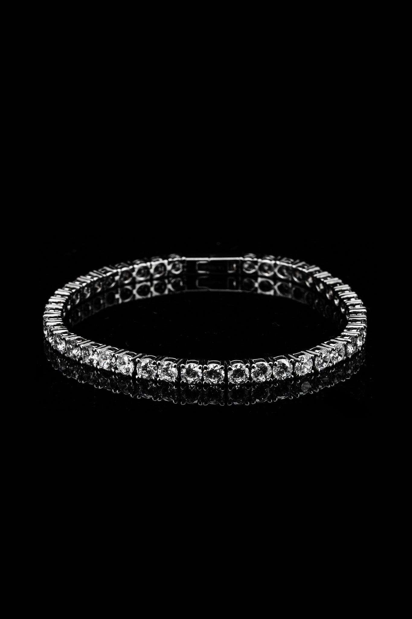 
                  
                    LVB016 SPARKLE TENNIS BRACELET
                  
                