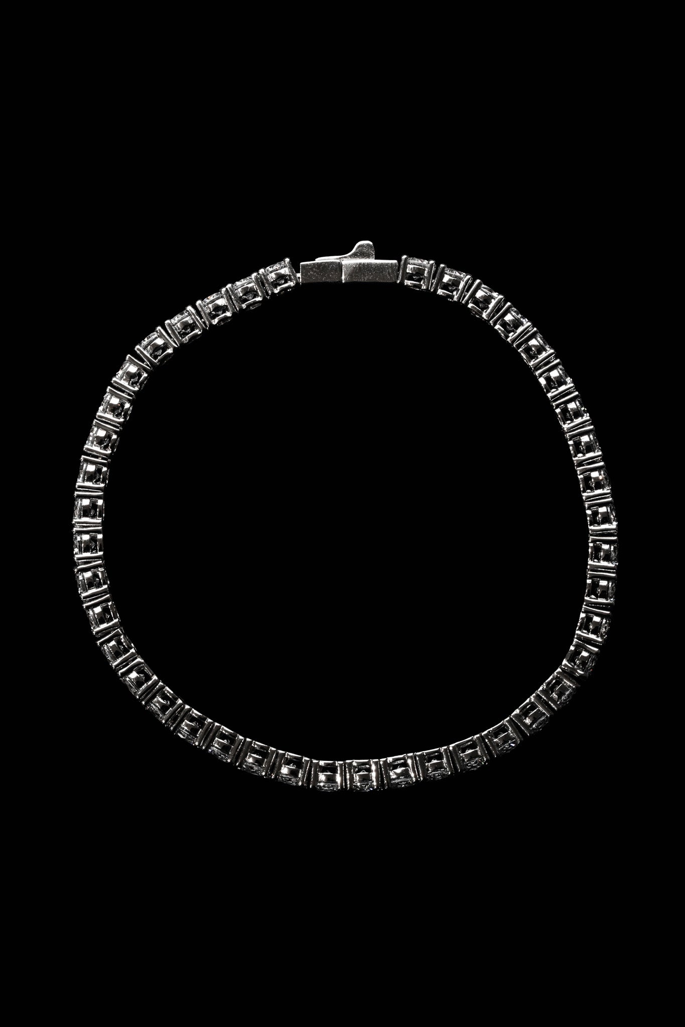 
                  
                    LVB016 SPARKLE TENNIS BRACELET
                  
                