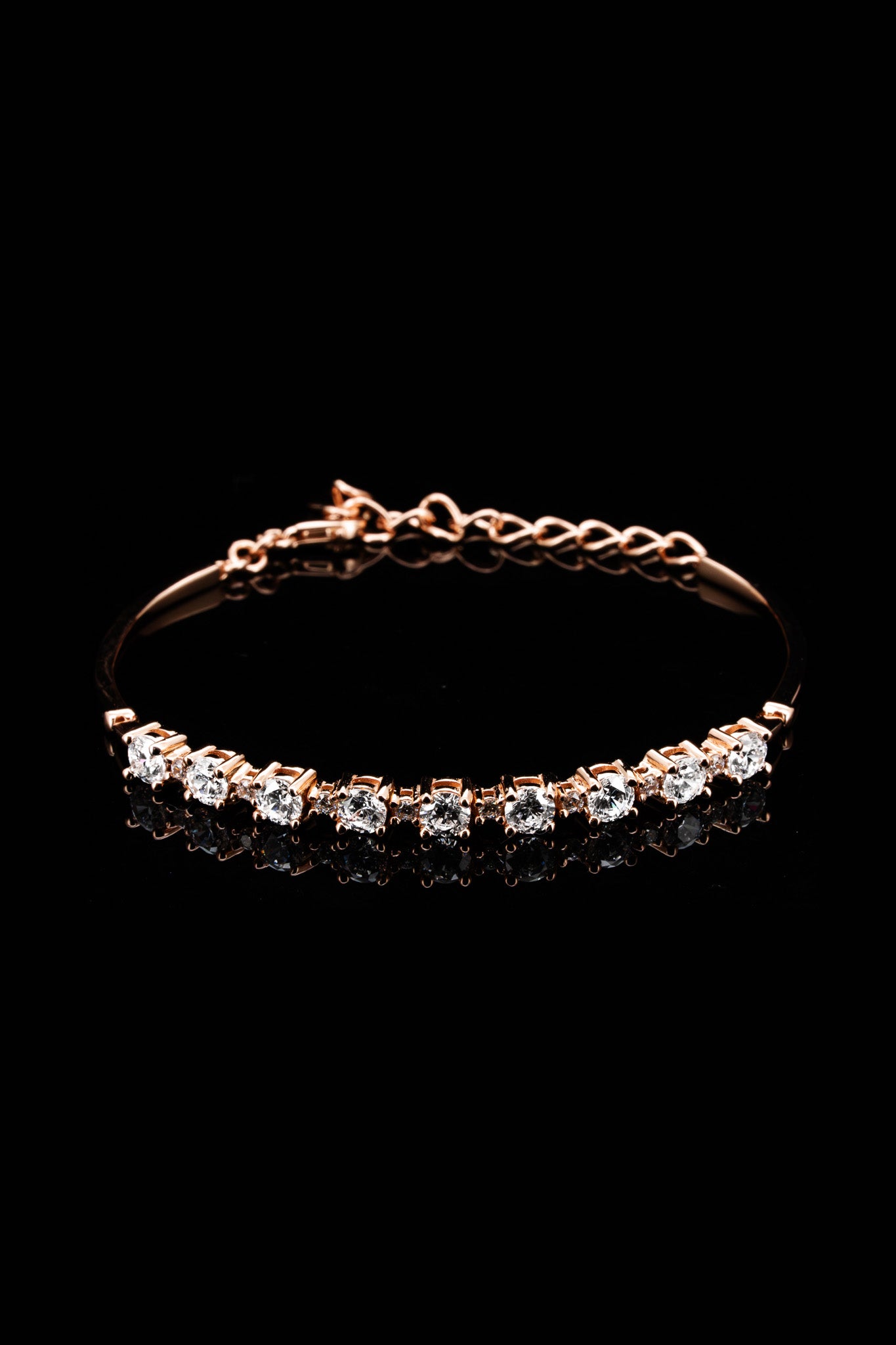 
                  
                    LVB020 STELLAR BRACELET
                  
                