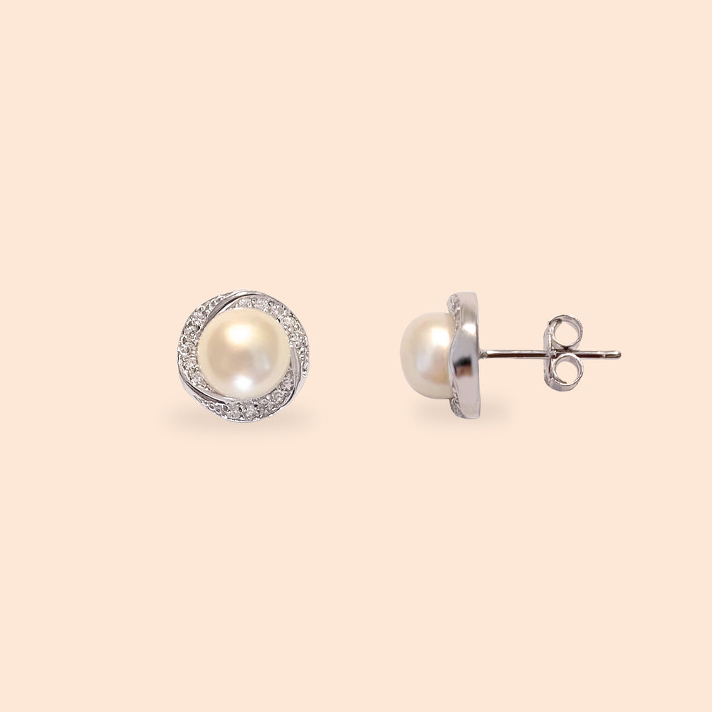 
                  
                    LVE002 TWISTED FRESHWATER CULTURED PEARL EARRINGS
                  
                