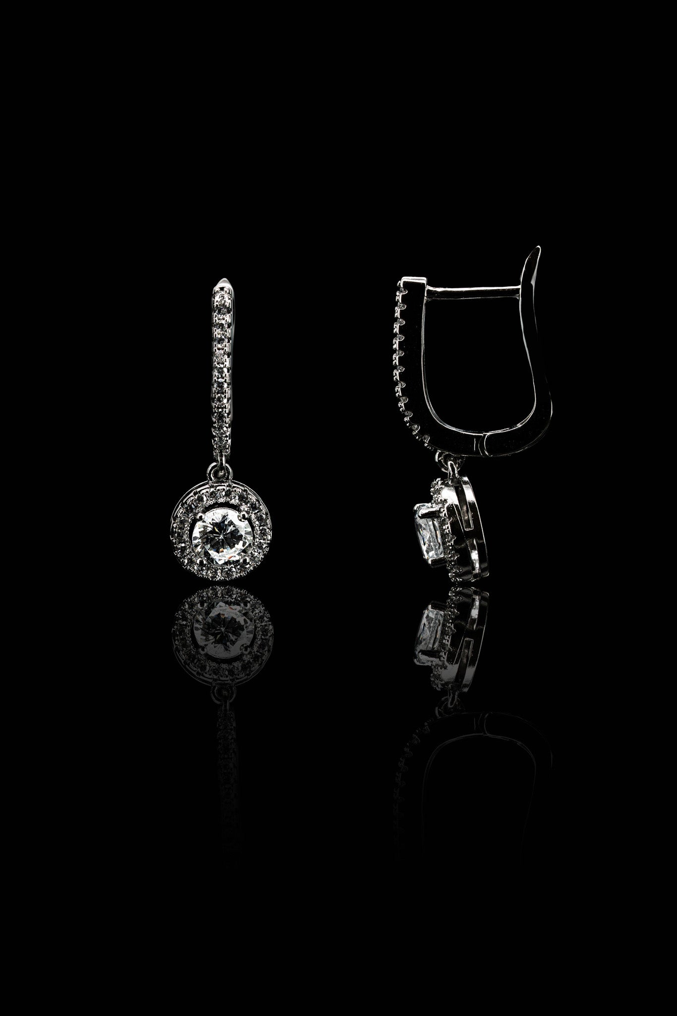 
                  
                    LVE004 SPARKLE HALO DROP EARRINGS
                  
                