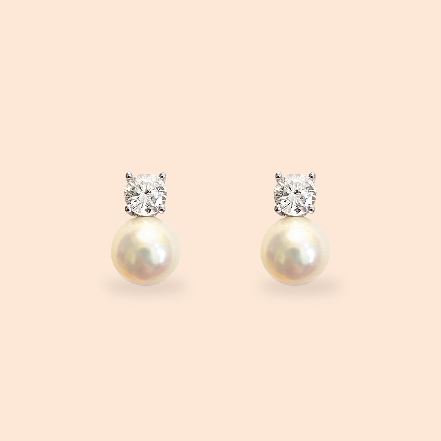 
                  
                    LVE038 LITTLE MAEVE PEARL EARRINGS
                  
                