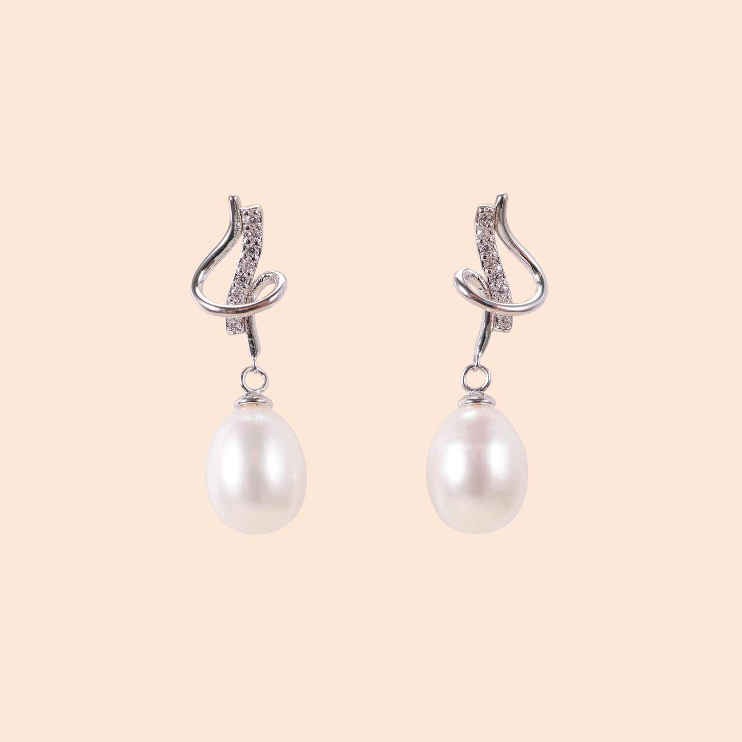 
                  
                    LVE055 CURVY PEARL DROP EARRINGS
                  
                