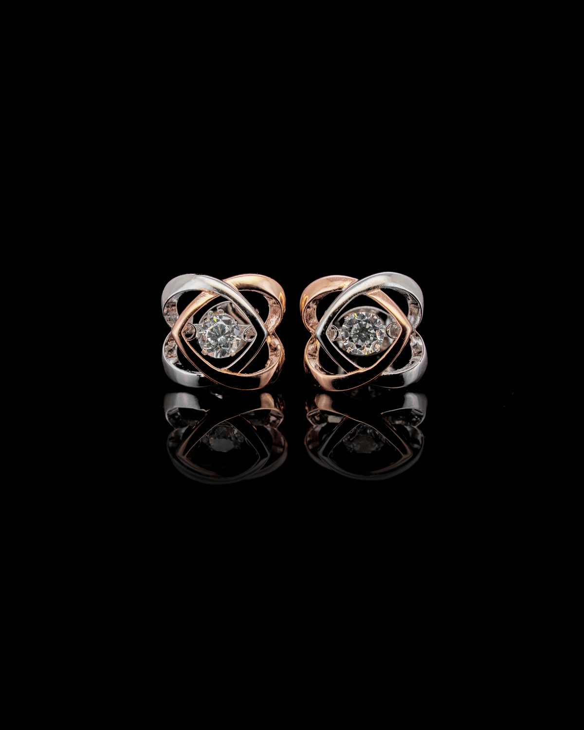 LVE081 TWIST DANCING STONE EARRINGS