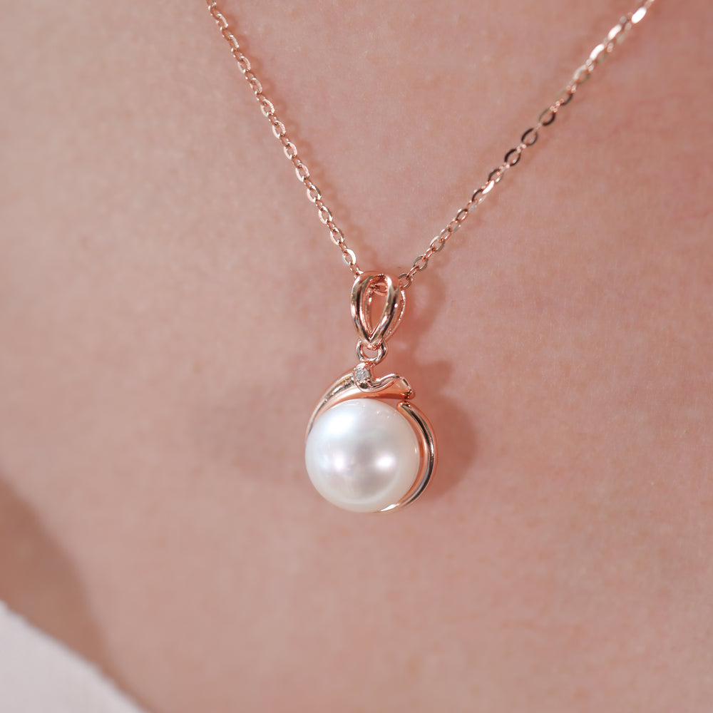 
                  
                    LVN001 FRESHWATER CULTURED PEARL NATURAL DIAMOND NECKLACE
                  
                