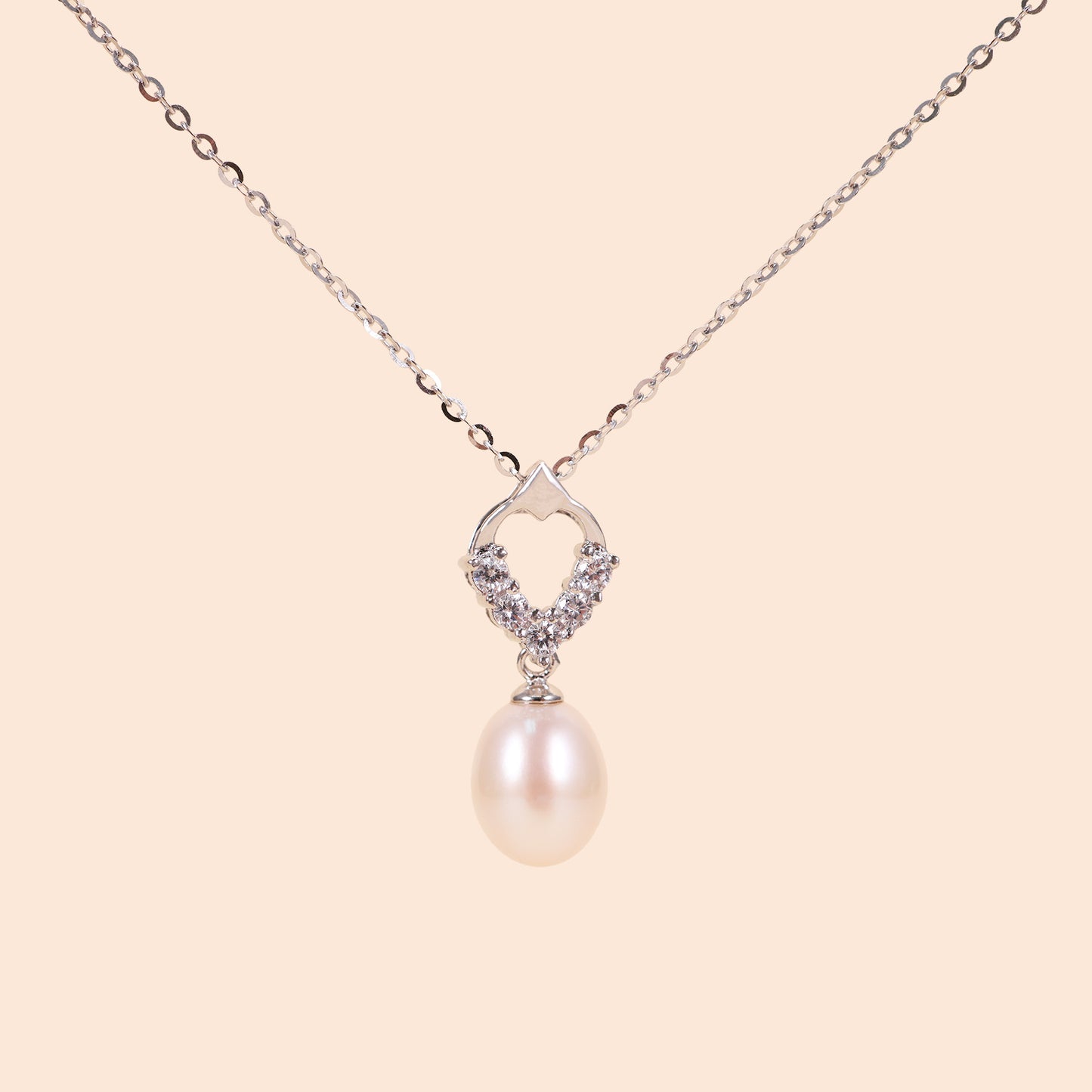 LVN035 Freshwater Cultured Pearl Necklace