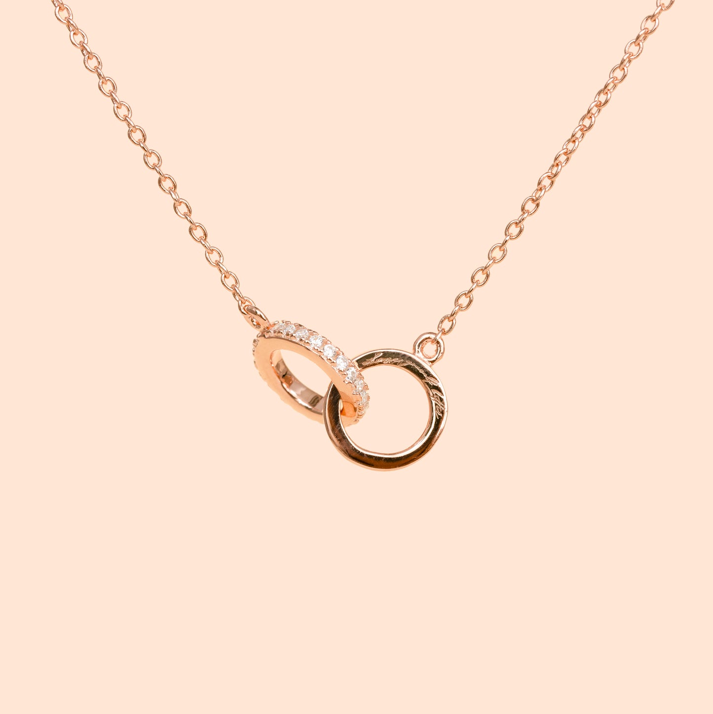 
                  
                    LVN052 COLLIER ENTRELACÉ LOVE YOURSELF
                  
                