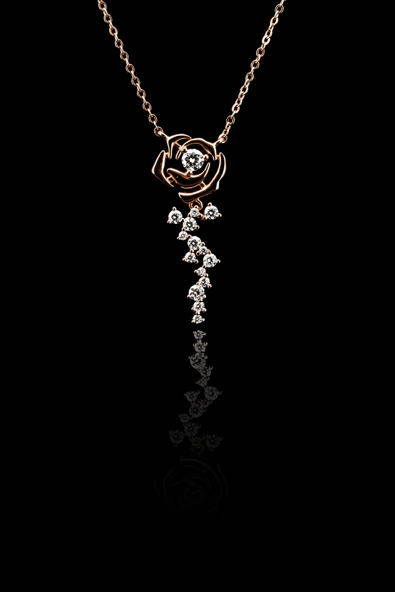 LVN066 ETERNAL ROSE NECKLACE